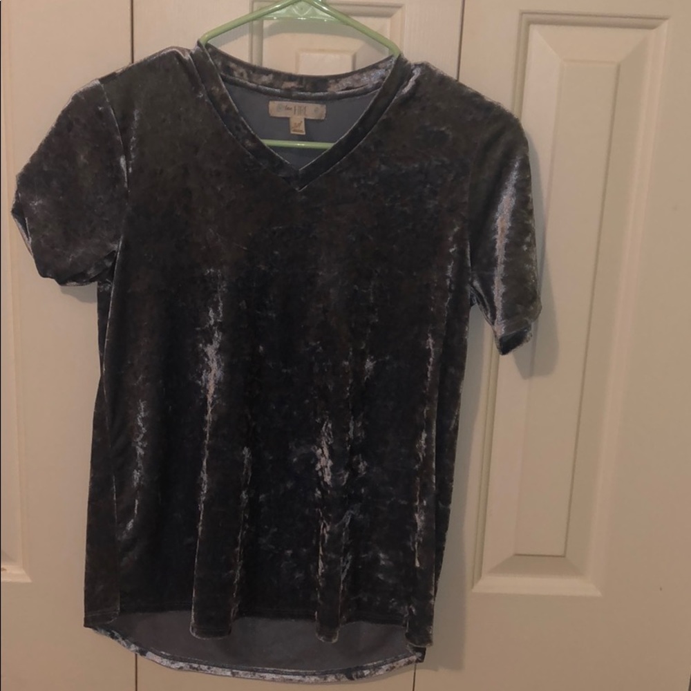 Blue velvet short sleeve shirt